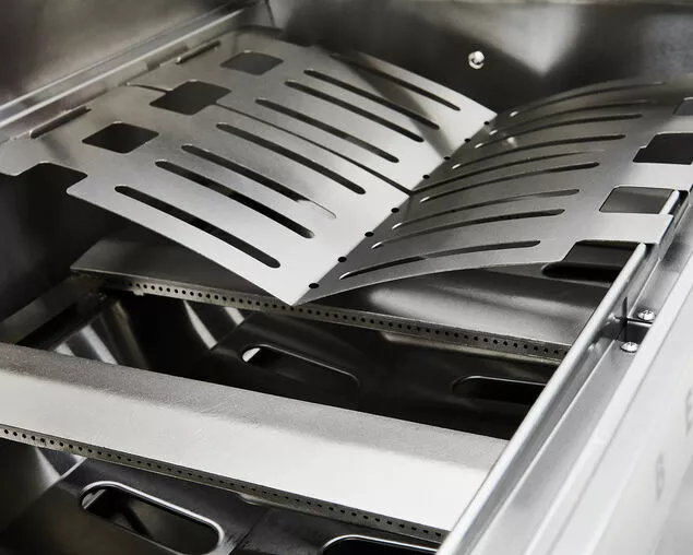 BeefEater 7000 Premium 4 Burner Flame Failure Build-In BBQ 4 BeefEater 7000 Premium 4 Burner Flame Failure Build-In BBQ - Image 4