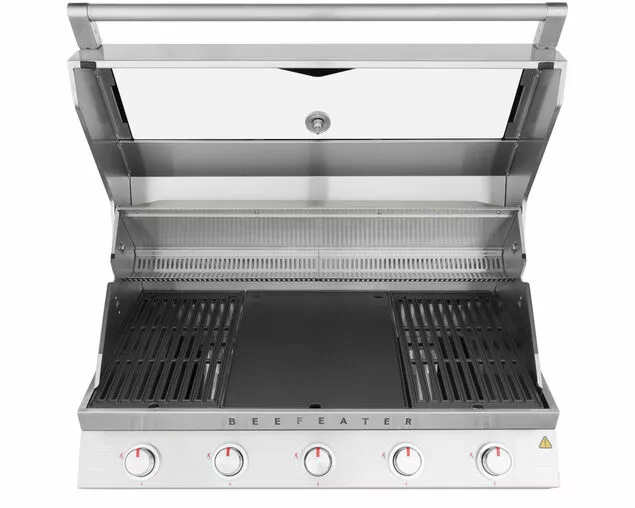 BeefEater 7000 Classic 5 Burner Build-In BBQ 3 BeefEater 7000 Classic 5 Burner Build-In BBQ - Image 3