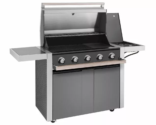 BeefEater 1500 Series - 5 Burner BBQ With Side Burner 2 BeefEater 1500 Series - 5 Burner BBQ With Side Burner - Image 2