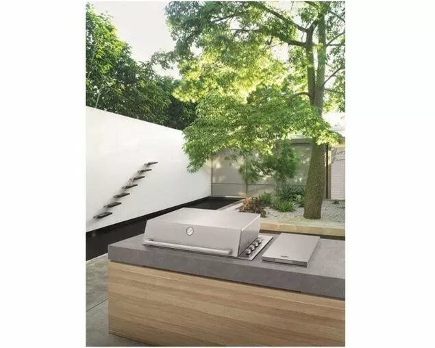 BeefEater Signature ProLine 6 Burner Build-In BBQ With Hood & Flame Failure Device 2 BeefEater Signature ProLine 6 Burner Build-In BBQ With Hood & Flame Failure Device - Image 2