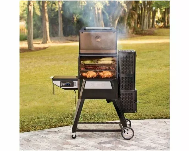 Masterbuilt Gravity Series 560 Digital Charcoal Grill + Smoker 3 Masterbuilt Gravity Series 560 Digital Charcoal Grill + Smoker - Image 3